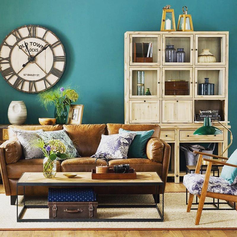 Rustic Living Room (24)