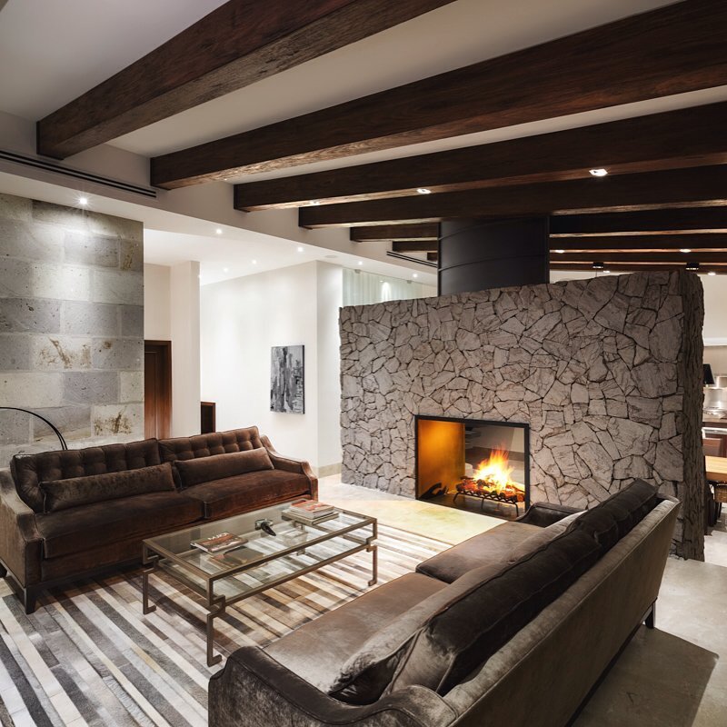 Rustic Living Room (29)