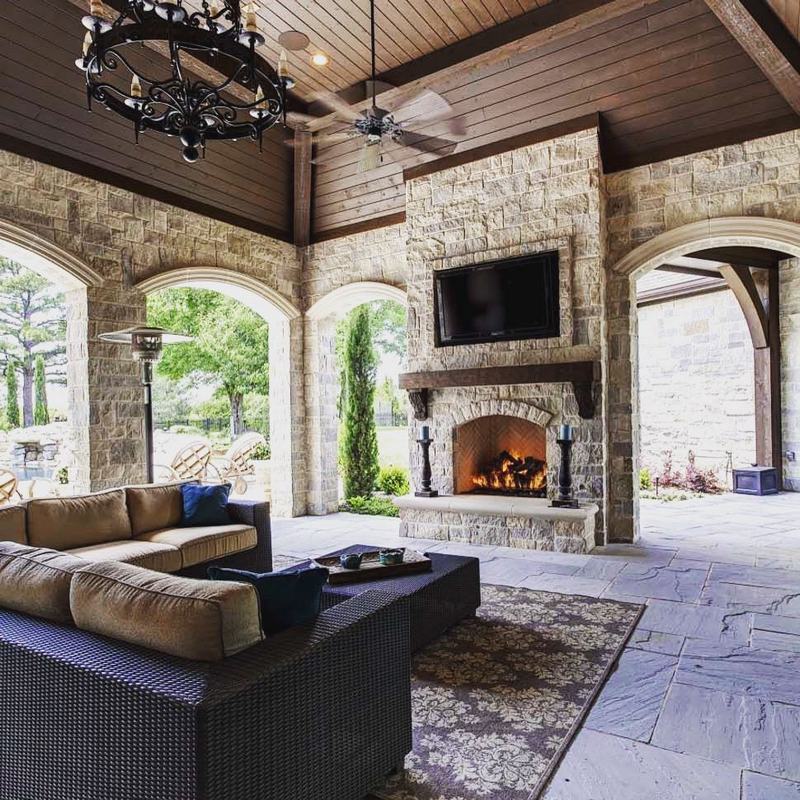 Rustic Living Room (31)