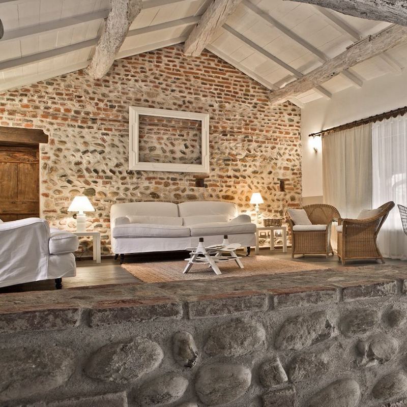 Rustic Living Room (64)