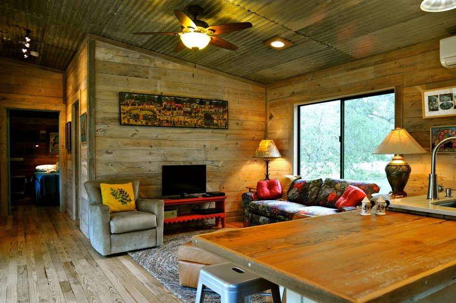 Rustic Ideas for Interior Walls (22)