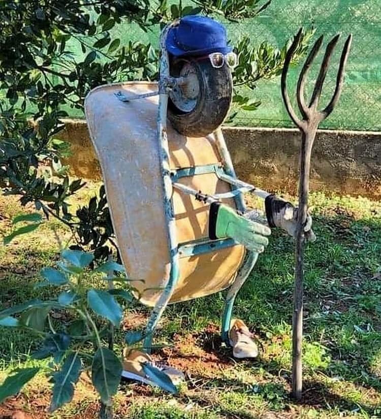 Recycled-Garden-Decor